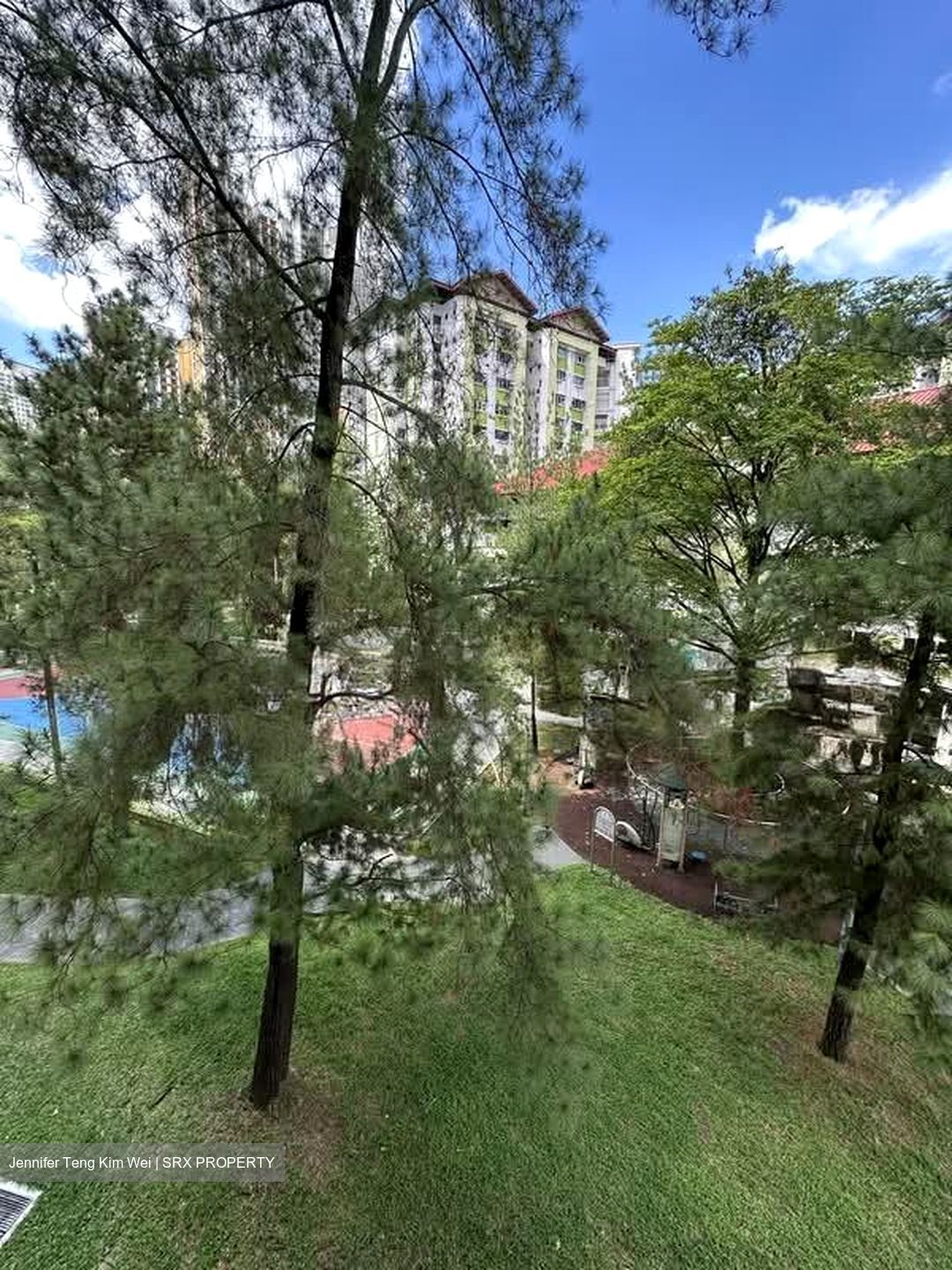 Blk 244 Jurong East Street 24 (Jurong East), HDB 4 Rooms #557519841